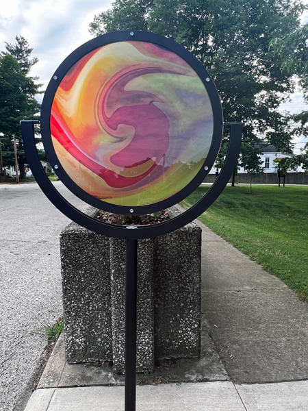 magnify sculpture