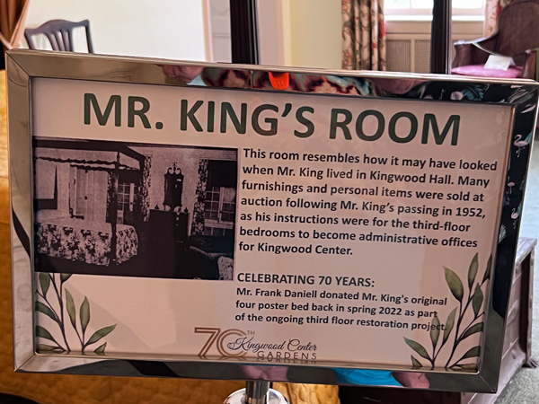 Mr. King's Room sign