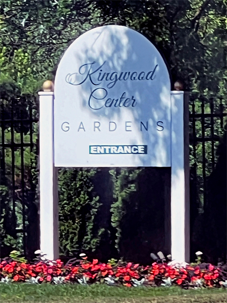 Kingwood Center Garden entrance sign