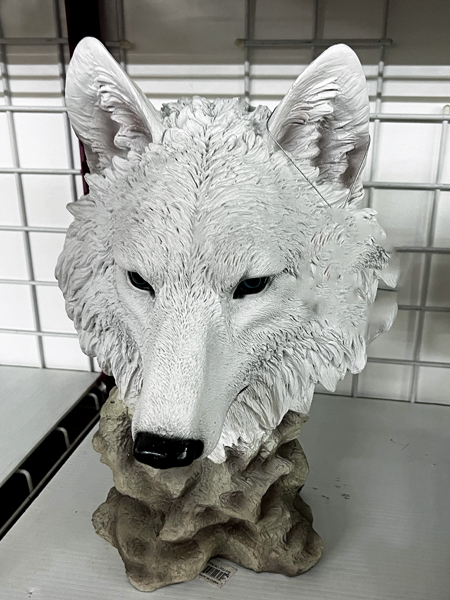 wolf head