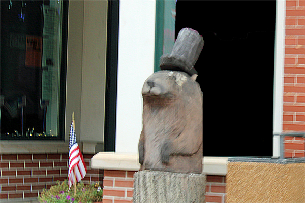 Punxsutawney Phil groundhog statue