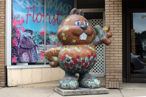 Punxsutawney Phil groundhog statue