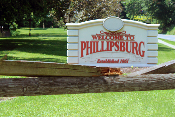 welcome to Phillipsburg sign