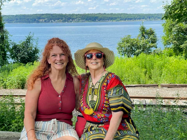 sisters - Ilse Blahak and Karen Duquette