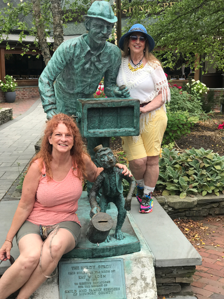 Ilse Blahak and Karen Duquette at the Hurdy Gurdy statue