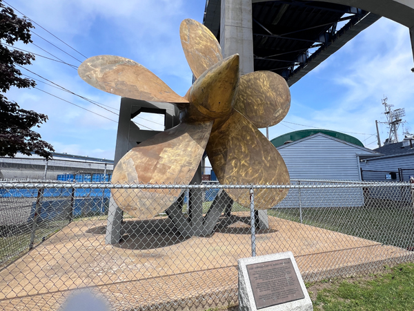 USS Massachusetts (BB59) Propeller