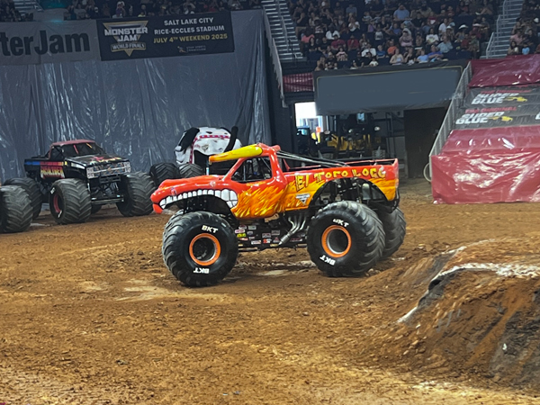 El Toro Loco doing donuts