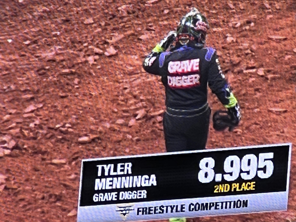 Tyler Menninga score