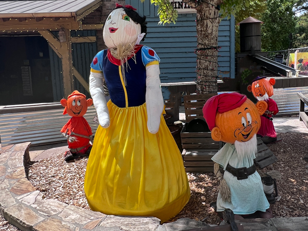 Snow White and some of the Seven Dwarfs