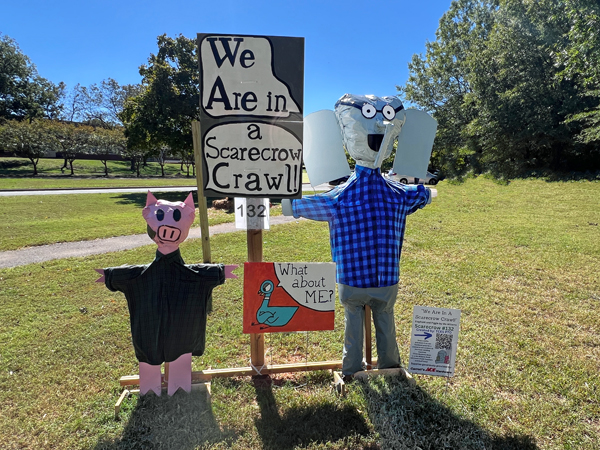 Elephant and Piggle scarecrows 132