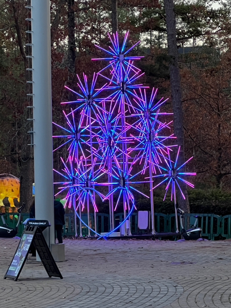 tree-type decoration that kept changing colors