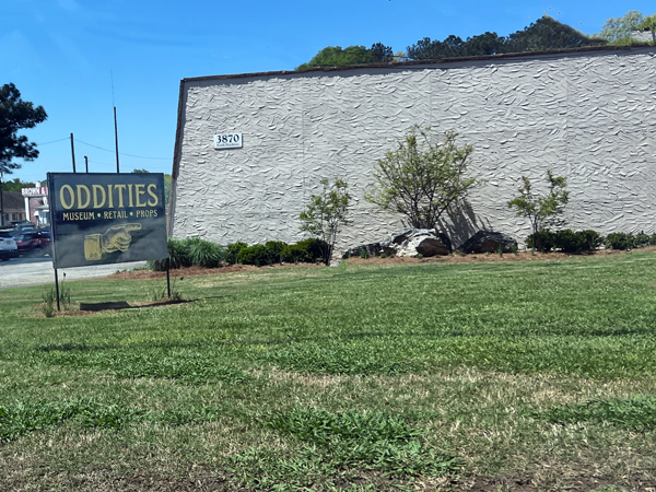 The Oddities Museum sign