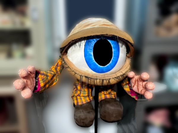 big eyball pupplt