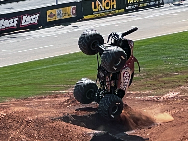 Monster Mutt Monster Truck