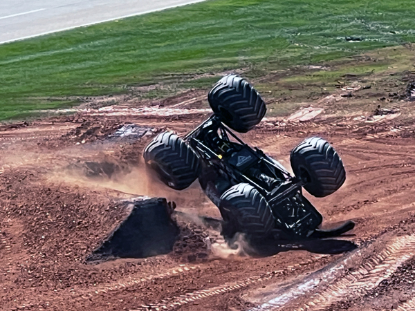 Monster Mutt Monster Truck