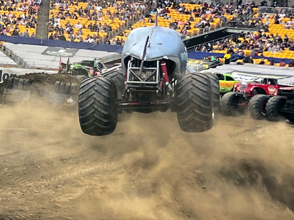 Megalodon Monster Truck