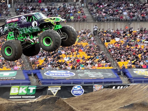 Grave Digger Monster Truck