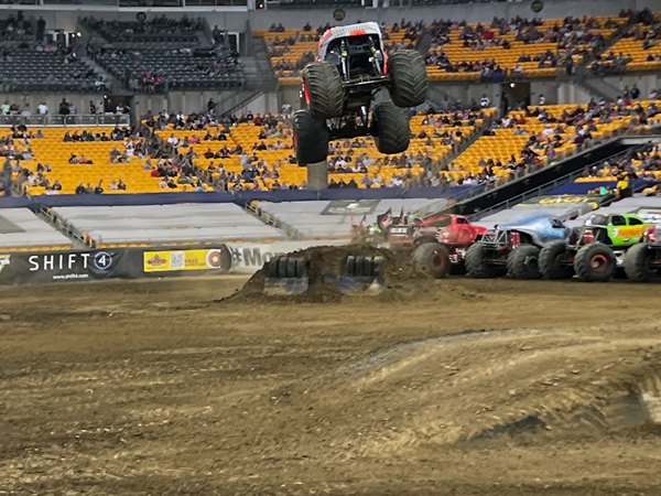ThunderROARus Monster Truck 