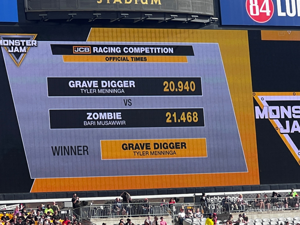 rave Digger  beat Zombie