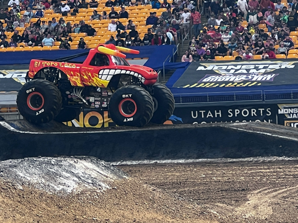 El Toro Loco Monster Truck