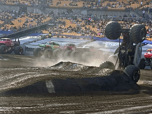 Megalodon Monster Truck