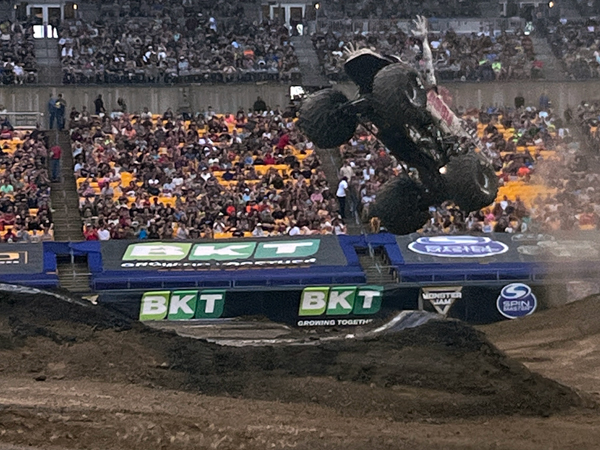 Zombie Monster Truck