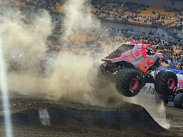 thunderROARus Monster Truck