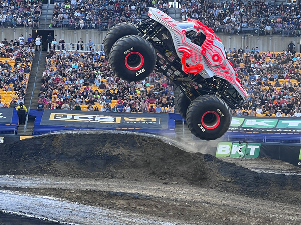 thunderROARus Monster Truck