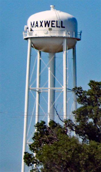Maxwell water twoer