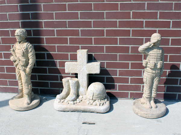 statues