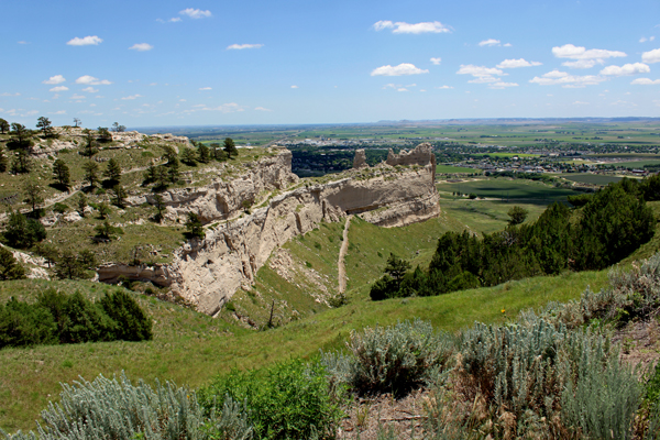 scenery at Scotts Bluff