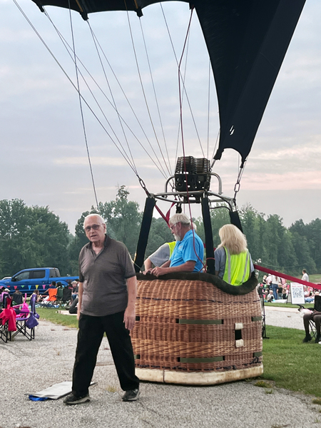 Lee Duquette and tethered balloons