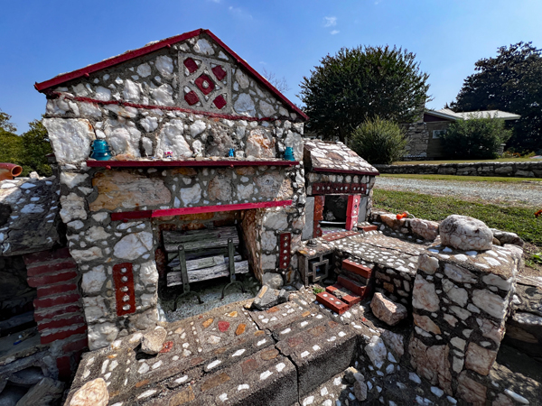 Shangi-La-Village