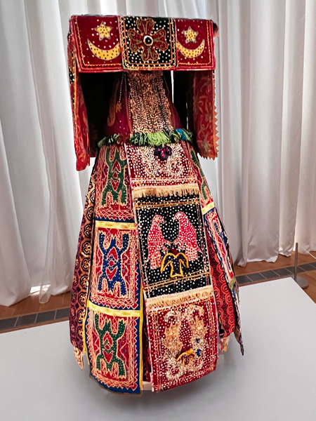 Masquerade Ensamble