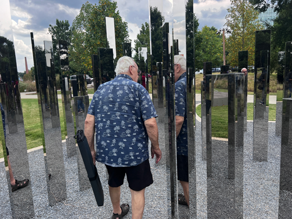 Lee Duquette in the mirrors