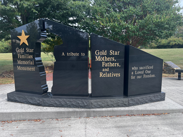 Gold Star Aamilies Memorial Monumen