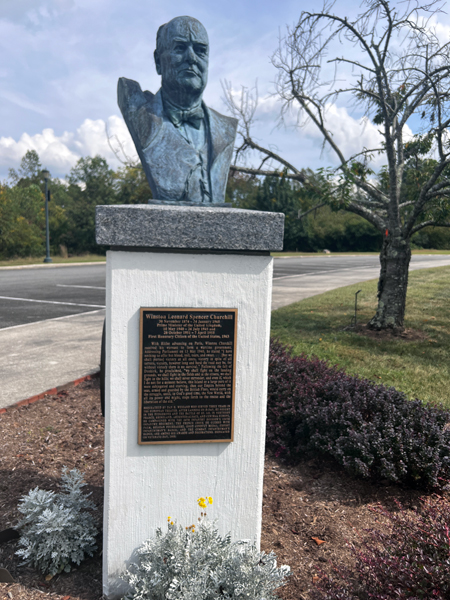 statue