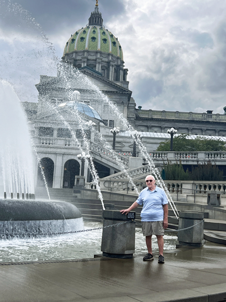 Pennsylvania War Veterans Memorial fountain and Lee Duquette
