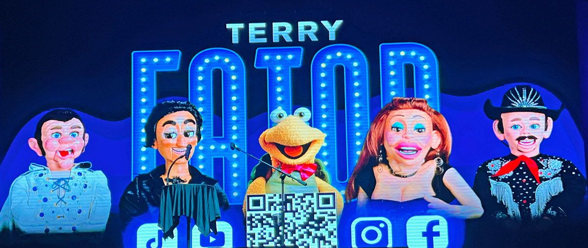 five of Terry Fators puppets