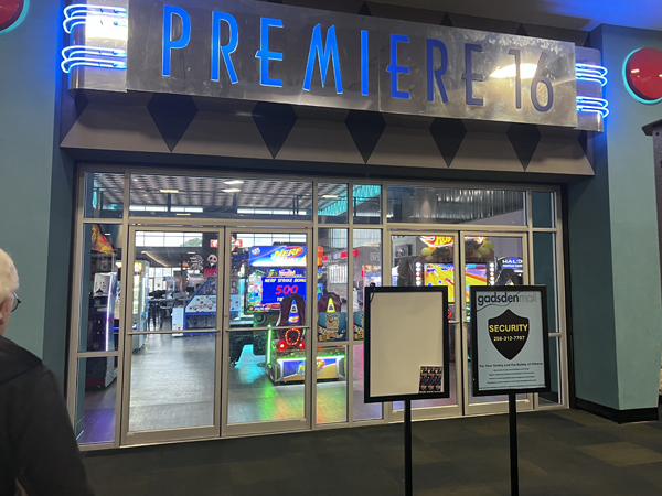 Premiere 16 theater in the mall