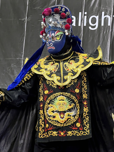 The Amazing Face Changing Performe