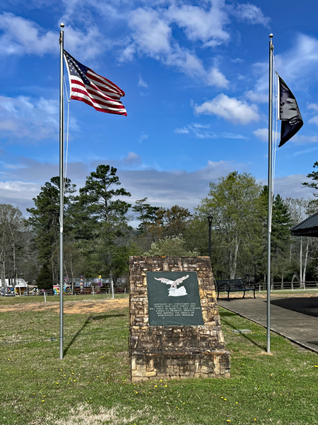 honoring all Servicemen and Women