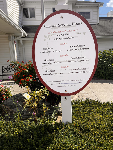 Daniel Boone Inn sign
