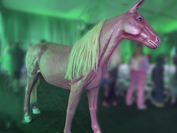 big horse statue