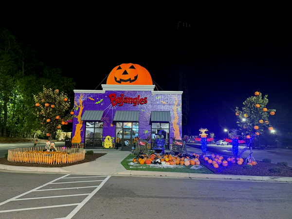 Bojangles in Conway SC at night