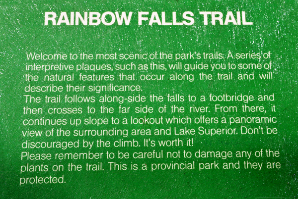 sign about the rainbow falls trail