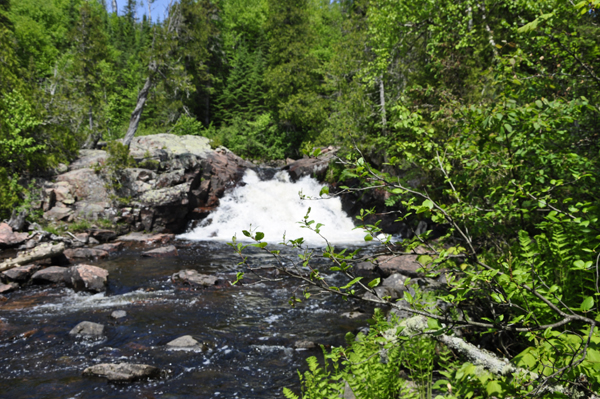the cascading water of Rainbow Falls