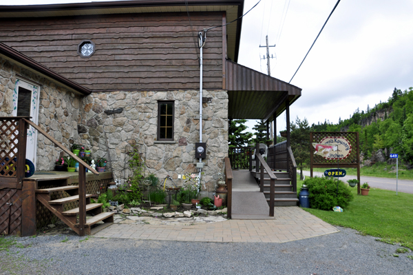 Karen's Kountry Kitchen entrance