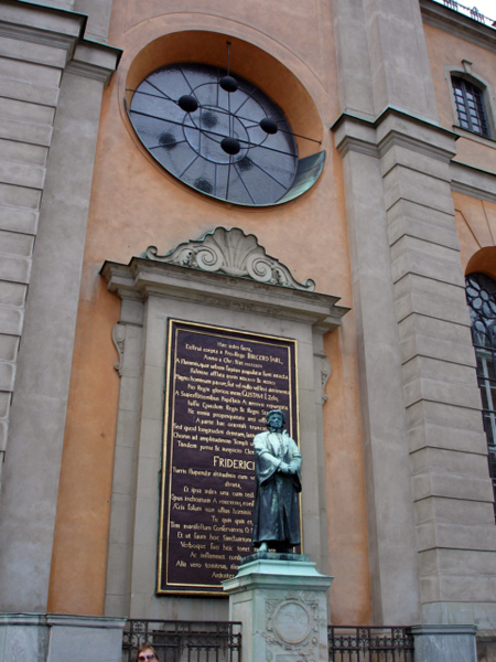 building and statue