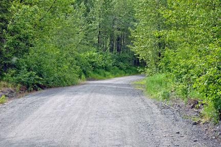 road leading to Portage Valley RV Park